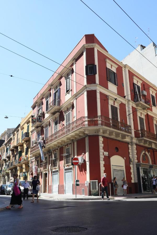 Ferienwohnung Due Passi Dal Borgo Antico 3 Bari Exterior foto