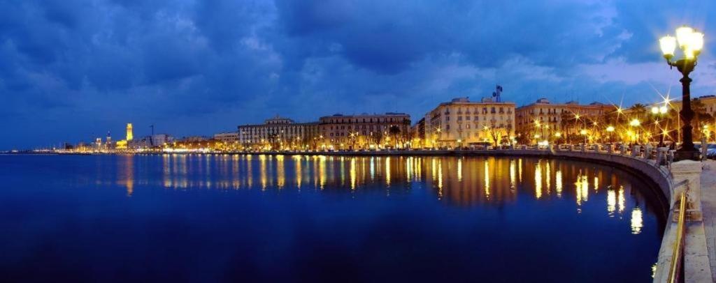 Ferienwohnung Due Passi Dal Borgo Antico 3 Bari Exterior foto